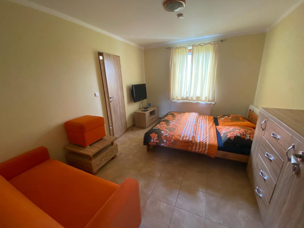 Apartment F - Svobodenka *